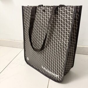 Lululemon shopping bag! New 2025 Winter Large Brown with retro print!